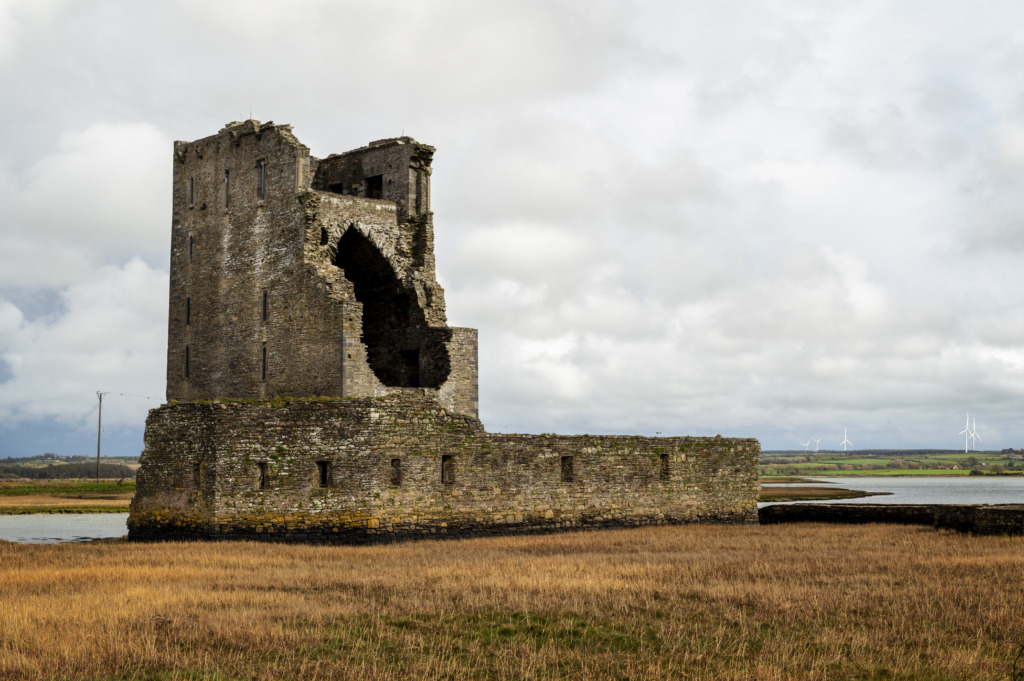 Carrigafoyle Castle: an impressive 15th-century structure