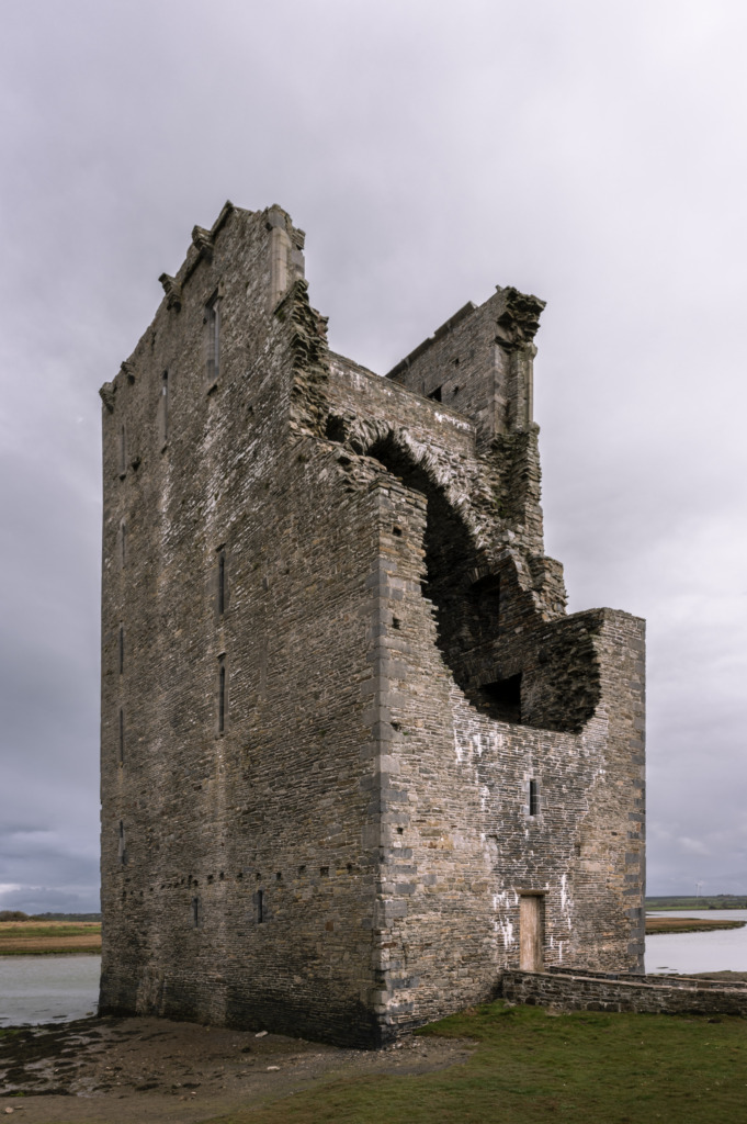 Carrigafoyle Castle: an impressive 15th-century structure
